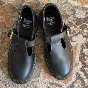 Dr. Martens “soft wair” Mary Janes woman’s 10